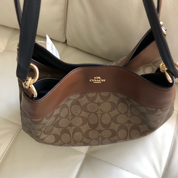 Coach Lexy Shoulder Bag Signature Canvas/Leather - Picture 6 of 11